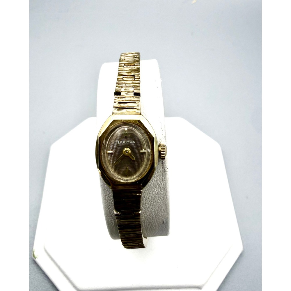 Vintage Bulova Ladies Manual Wind Watch Blue Dial 1000A Swiss Working